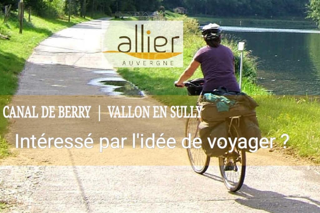 Vallon-en-Sully Chambre Double מראה חיצוני תמונה